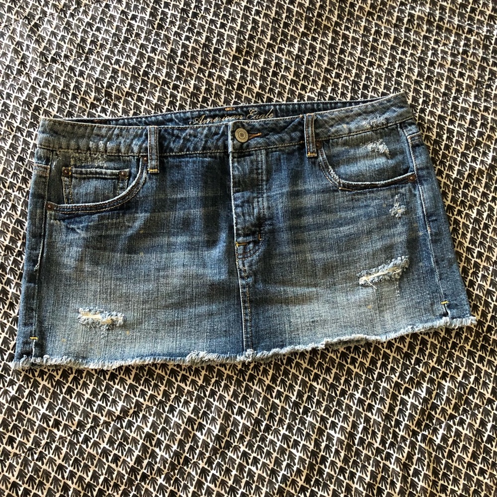 🦅 American Eagle Distressed Denim Jean Skirt 12